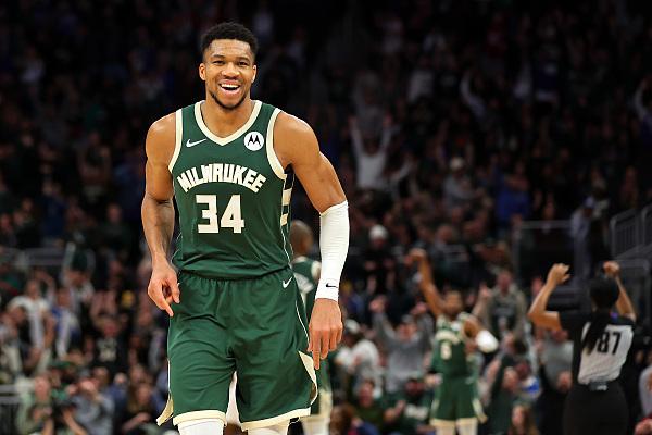 nba|字母哥力压詹姆斯获得票王 库里落选首发