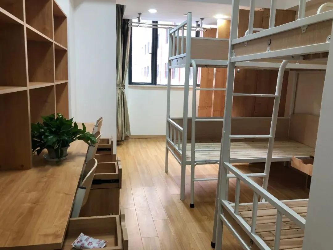 没有宿舍的专硕生:考上研后,我住哪儿? | 深度报道