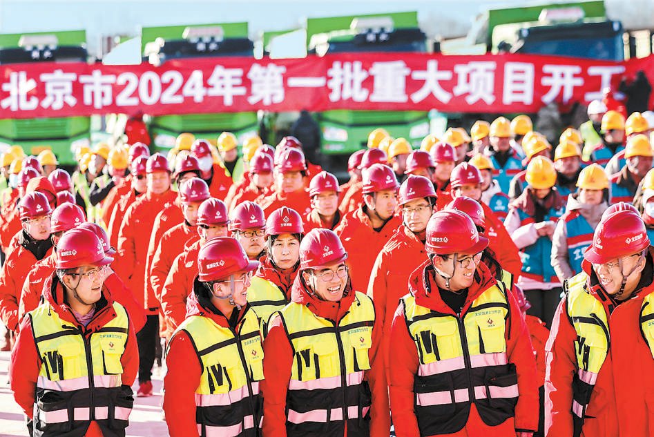 项目集中开工现场推进会在翠湖科技园人工智能创新应用产业园工地举行