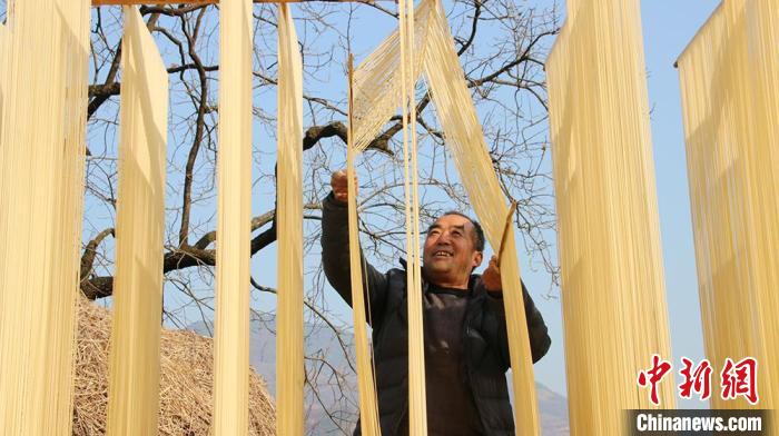 （新春走基层）甘肃成县：传“乡味” 守“年味”