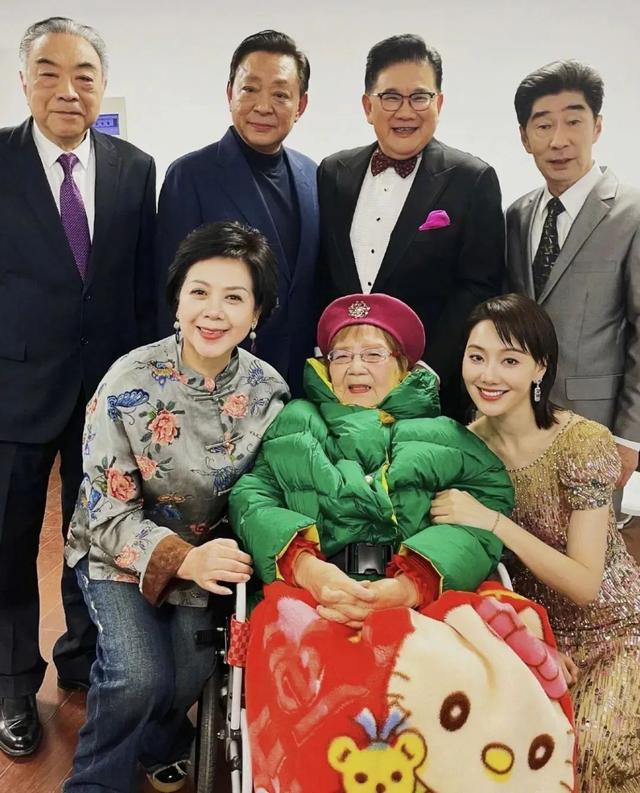 《老娘舅》大年初一荧屏团圆,这些主演还认得伐?