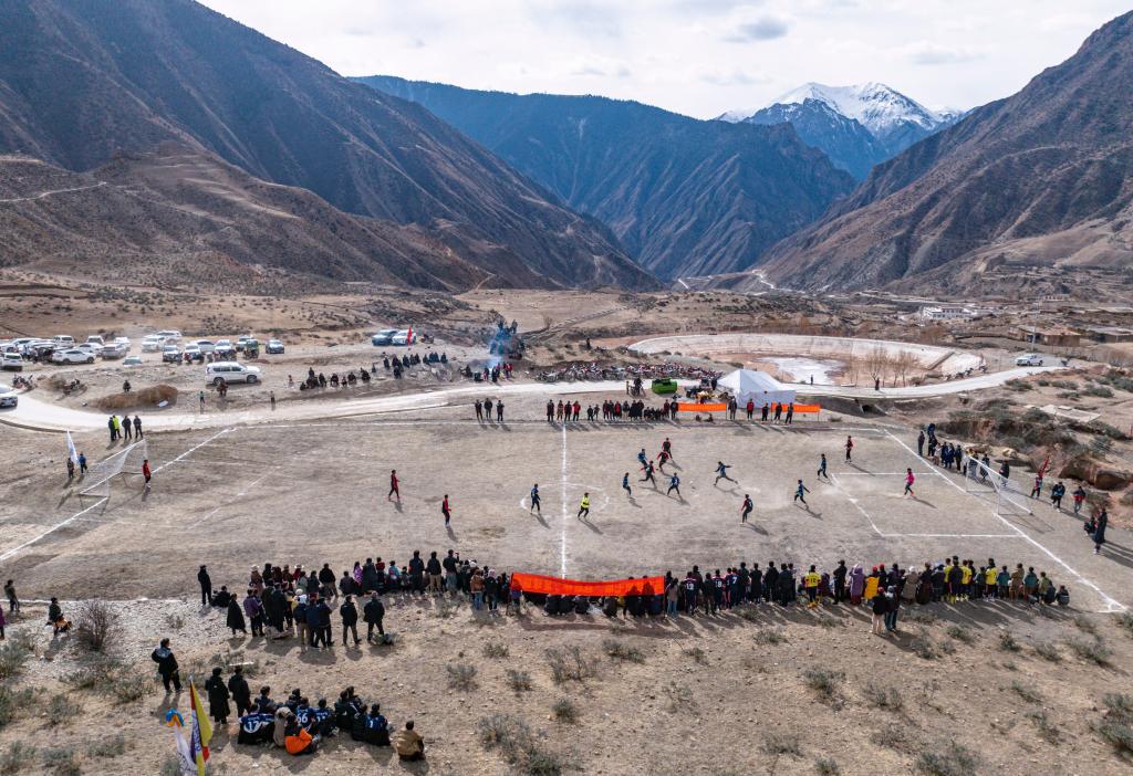 近日迎来了第七届迎新杯足球赛西藏昌都市洛隆县马利镇