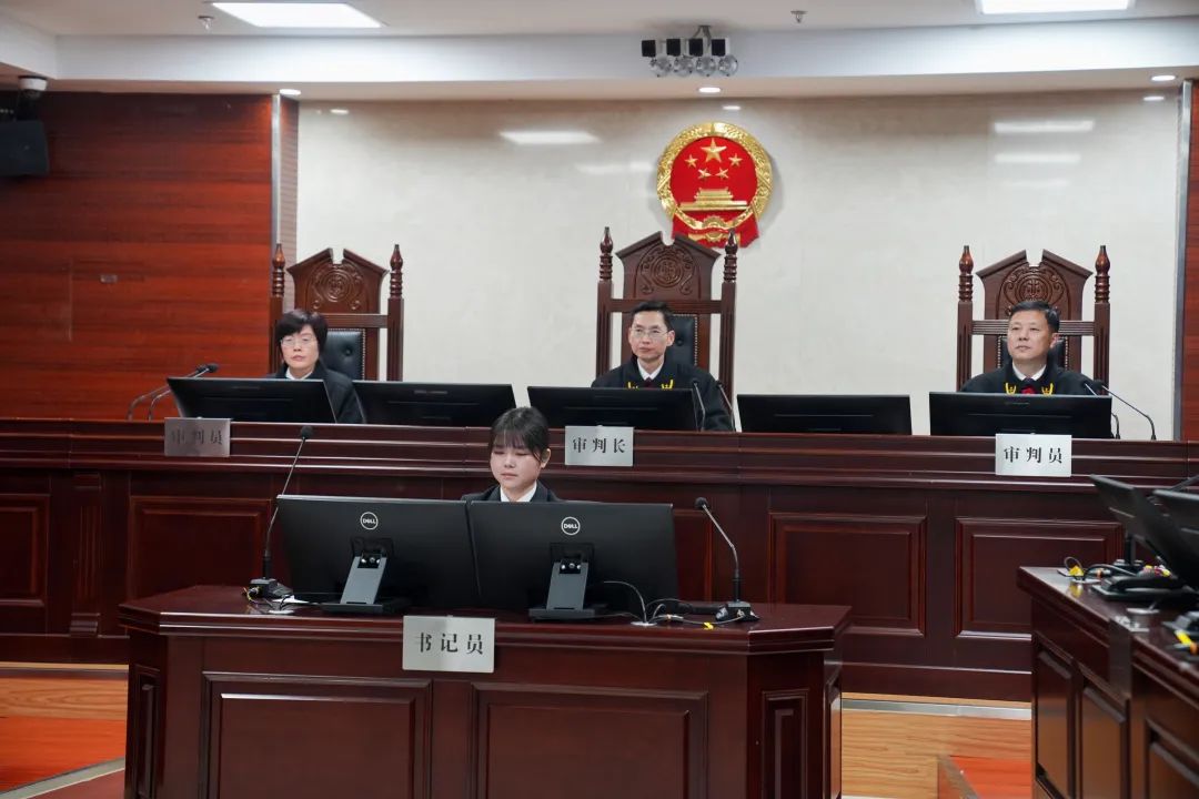 受贿超3000万元!合肥庐阳区委原书记陈华受审