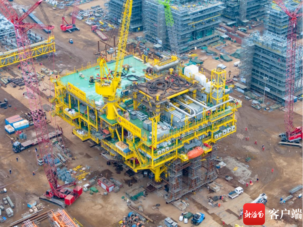 "深海一号"二期工程综合处理平台陆地上部组块.通讯员供图