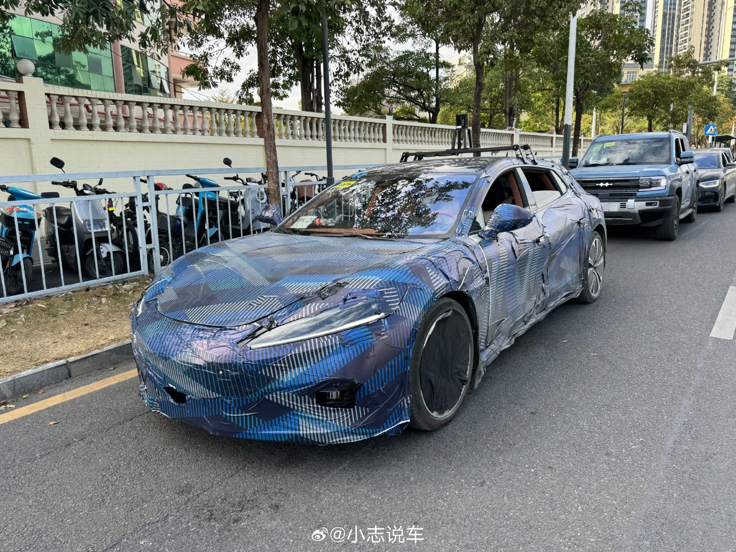 比亚迪猎装旅行车谍照曝光，预计为腾势品牌