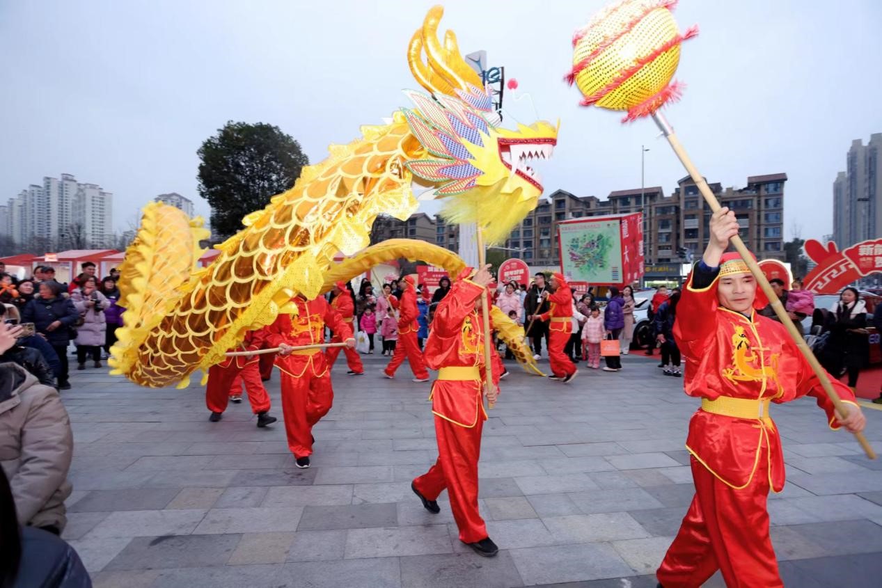 2024年龙泉驿区人口_2024我国10大城市人口:重庆稳居第1,郑州增长最多,成都超武(2)