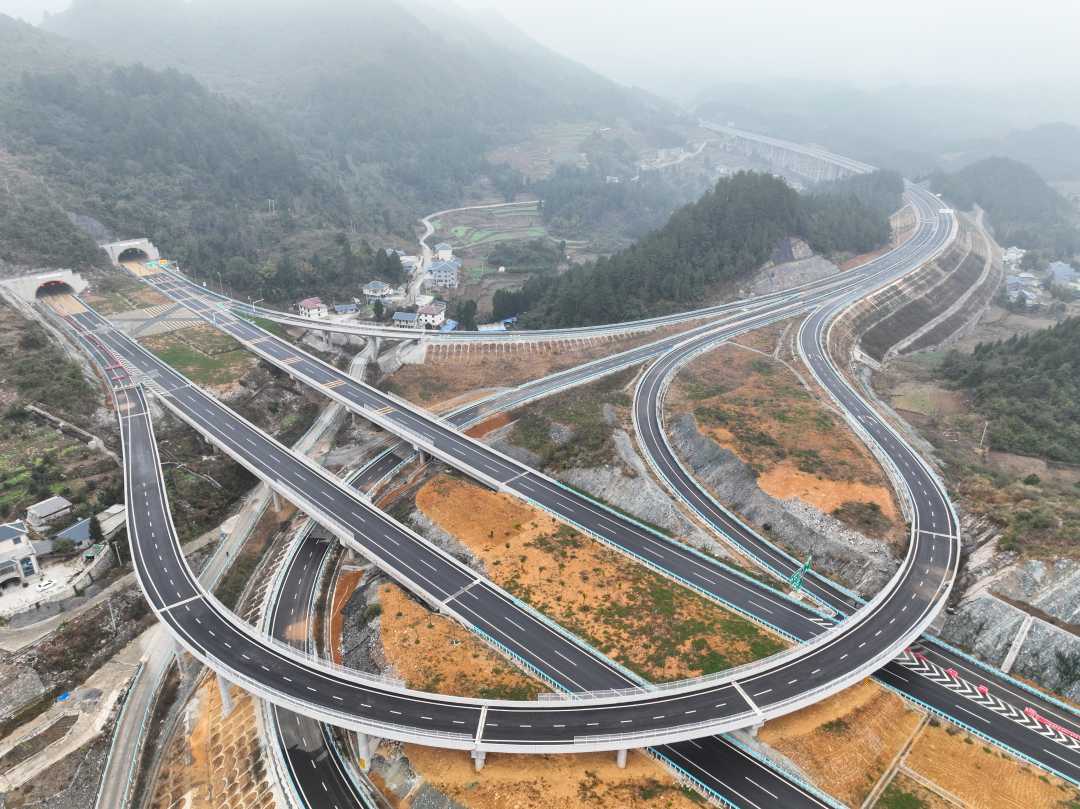 贵州桐新高速正式通车