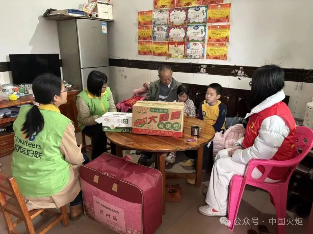 1月31日,端州区关工委第一常务副主任梁彪,端州区关工委副主任兼秘书