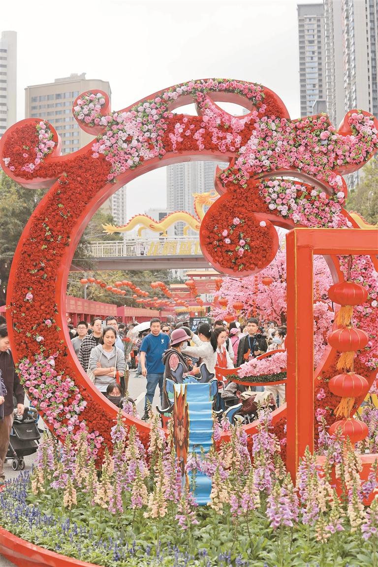 深圳特区报记者 李忠 赖犁 摄