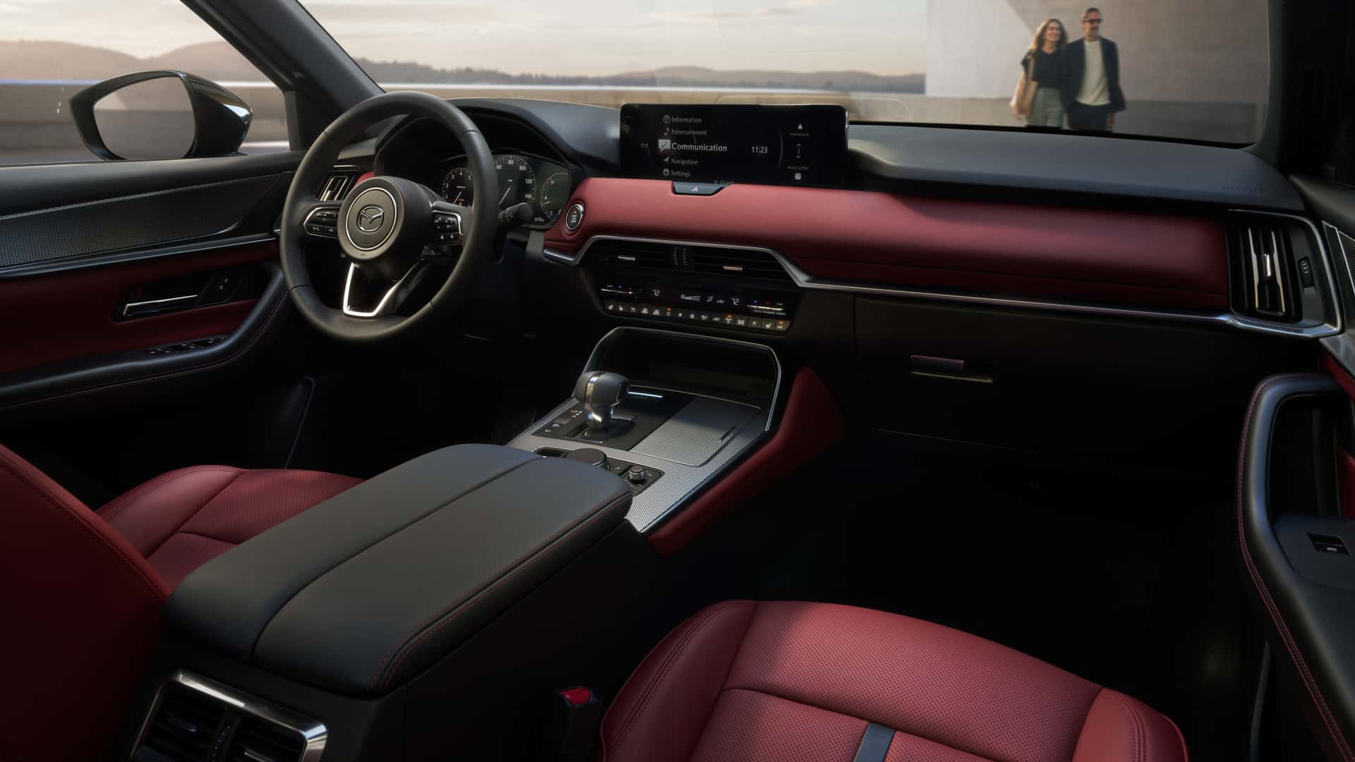 马自达 SUV 新车 CX-70 官图发布：定位中型车，提供燃油 / 插混动力