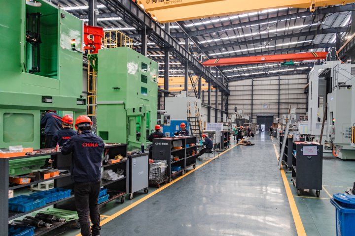 浙江畅尔智能装备股份有限公司装配车间.缙云县委报道组供图