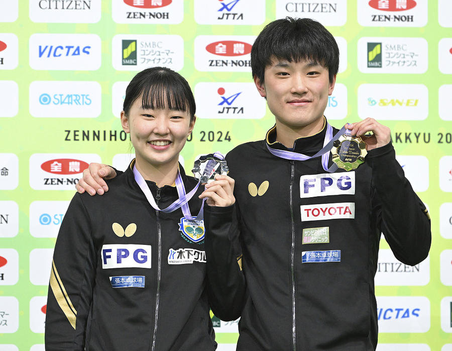 张本智和,户上隼辅,篠塚大登十天前的全日本乒乓球锦标赛,伊藤美诚在1