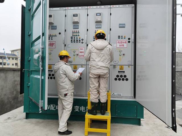 四川犍为35千伏寿保变电站投运作业。受访者 供图