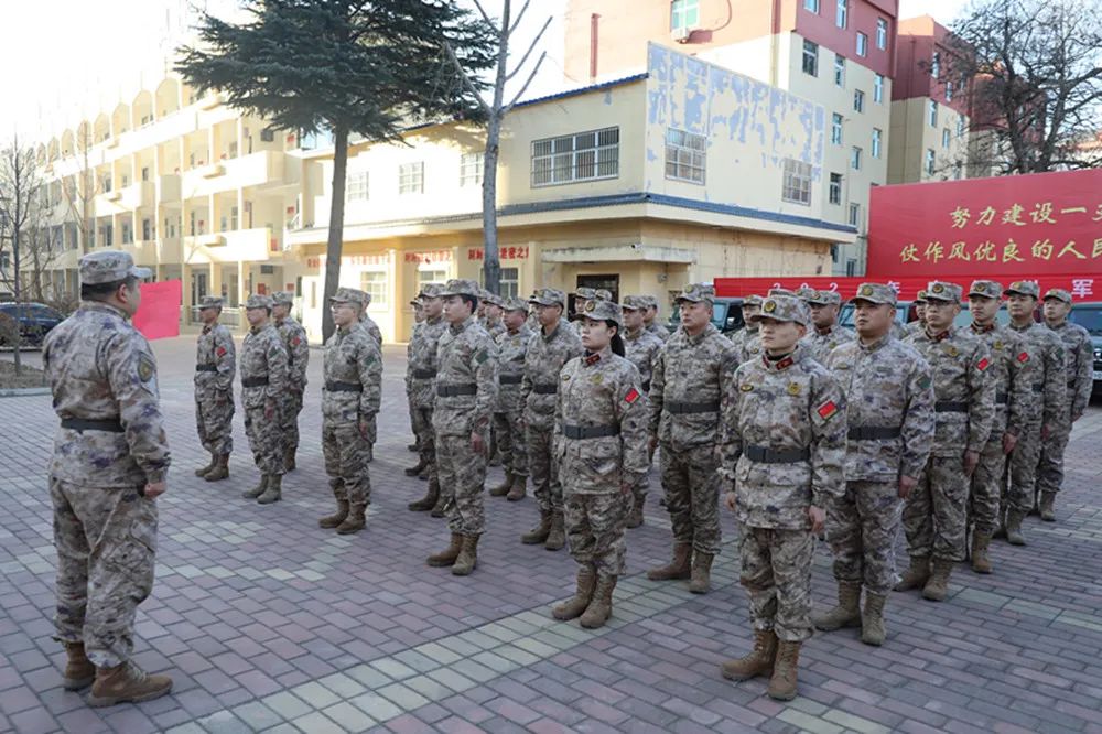 突出教学重点 改进方法手段——陕西省商洛军分区组织