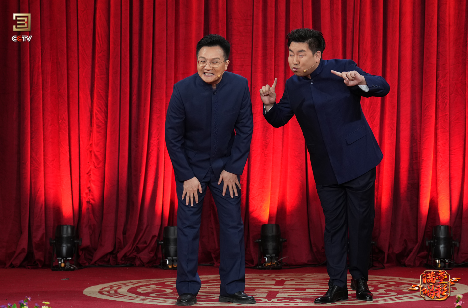 王玥波生动演绎评书《兔儿爷传说》,讲述兔儿爷骑老虎,穿铠甲的传奇