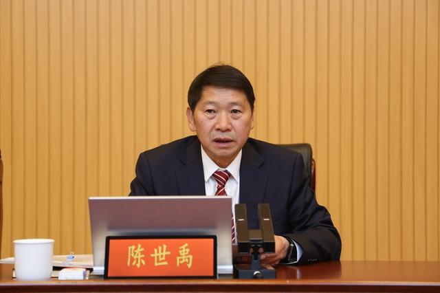 曲靖市人大常委会主任陈世禹,主动投案