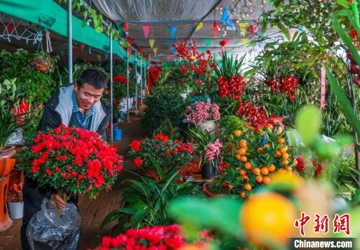 （新春走基层）山西屯留：“花”样迎春 年味正浓
