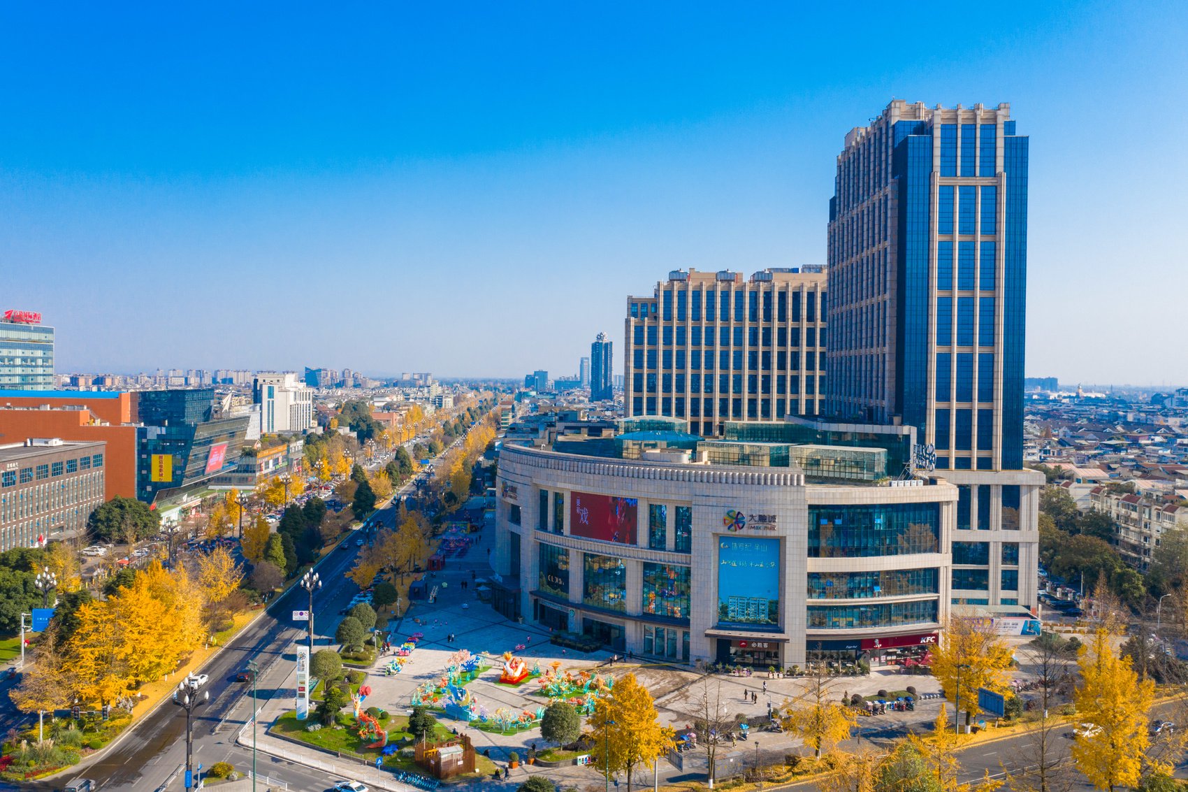 灯火之约带动一场"城市微度假",都江堰大融城靠什么?