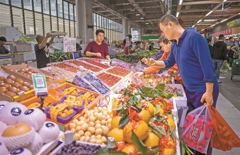 梅林农批供应充足,蔬菜水果丰富,保障市民安心过大年.