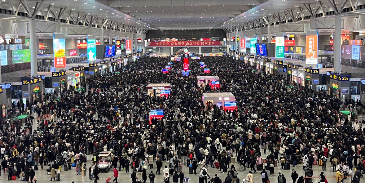 2月6日上海虹桥火车站人流情况(财联社记者摄)