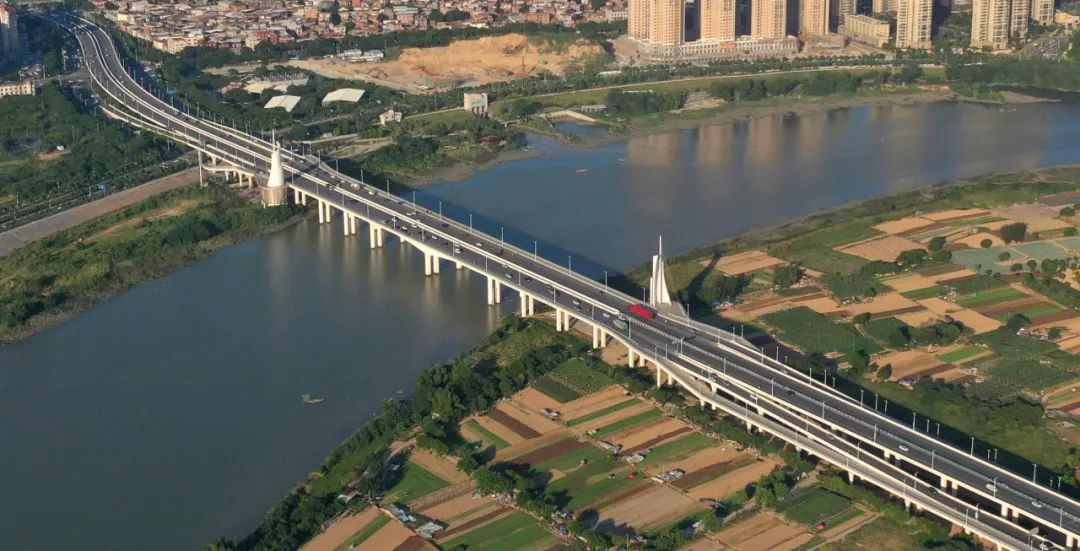 泉州黄龙大桥(柏峰 摄)