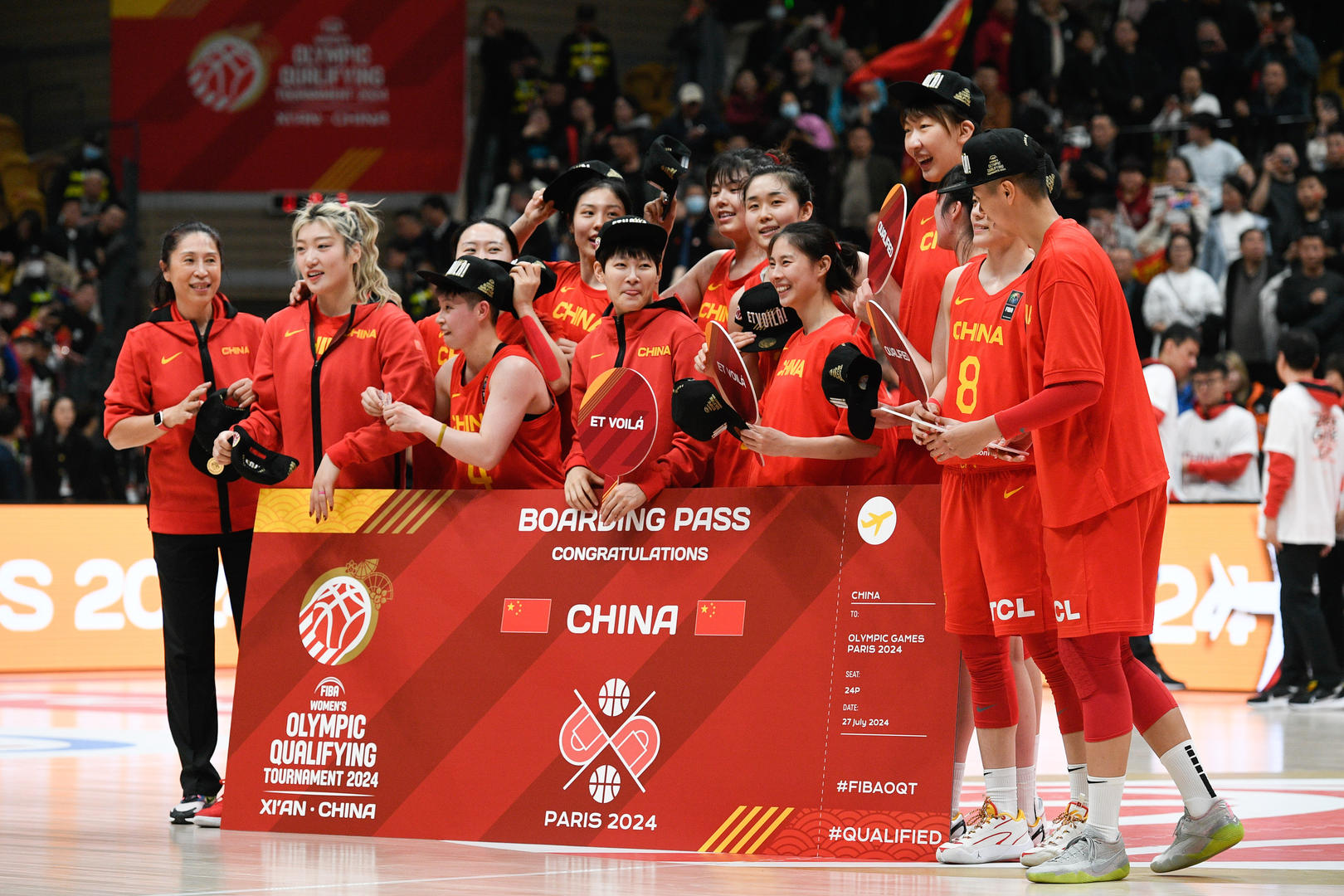 巴黎见！中国女篮大胜结束奥预赛	，李梦：我们还没有坐稳世界第二