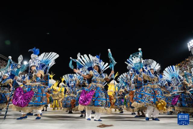 巴西里约狂欢节拉开帷幕