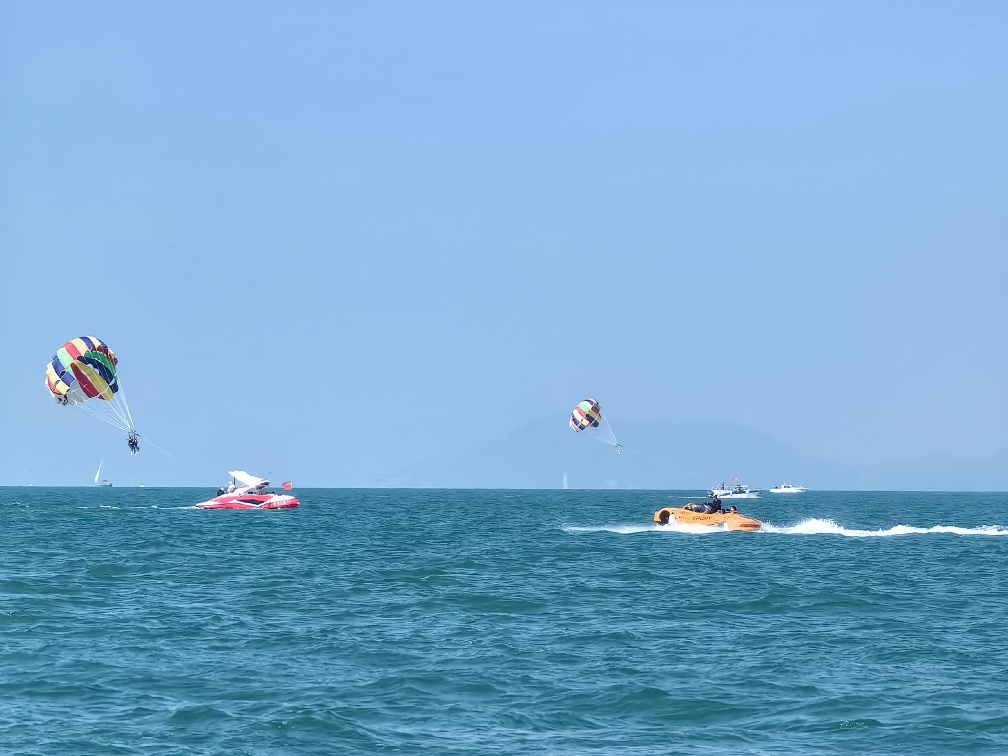 正月初三出海欢 在三亚"乘风破浪"过大年|三亚市_新浪财经_新浪网