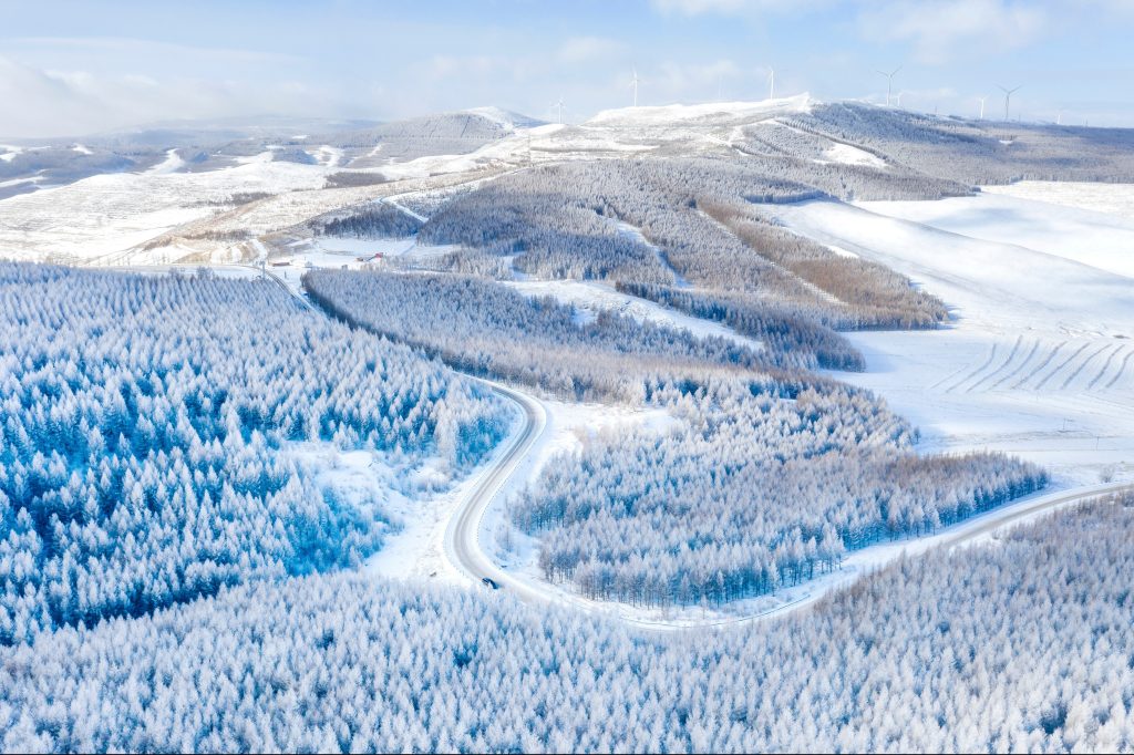 图为崇礼桦皮岭雪后美景.(河北日报资料片)河北日报通讯员陈亮摄