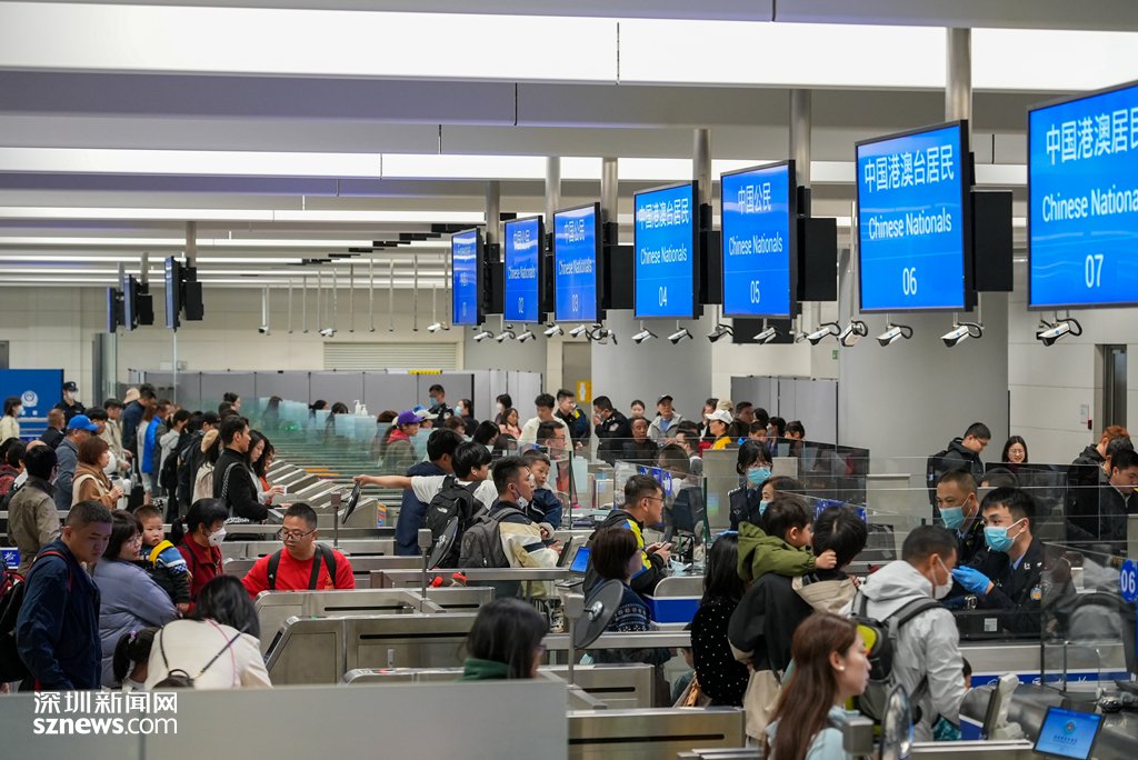 大年初二西九龙站口岸客流超11.6万 已超过2019年春节最高峰|旅客_新