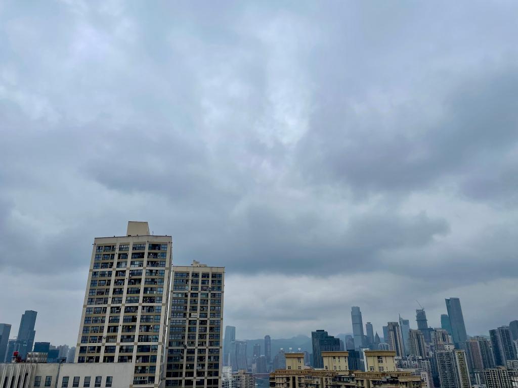 大年初六,天气转阴,室外凉风飕飕.华龙网记者 李裕锟 摄