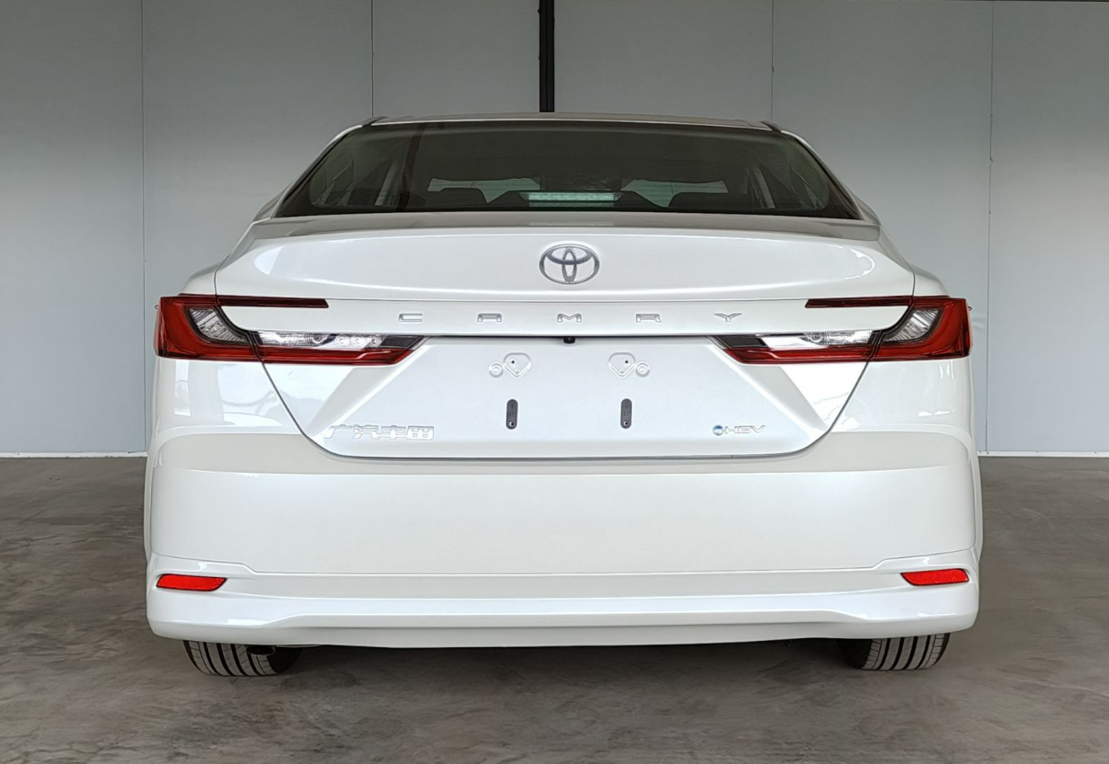 全新第九代凯美瑞2.5l智电双擎版.广汽丰田供图 华龙网发