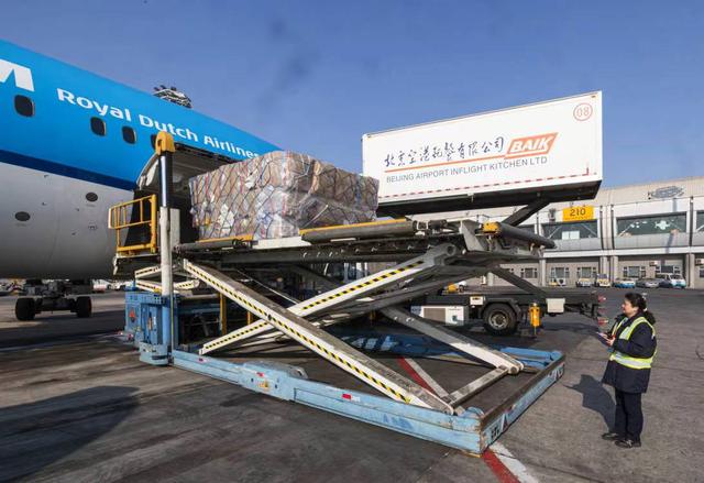 春运返程高峰到来,航班配载员告诉你飞机座位为何不能随意换_新浪财经