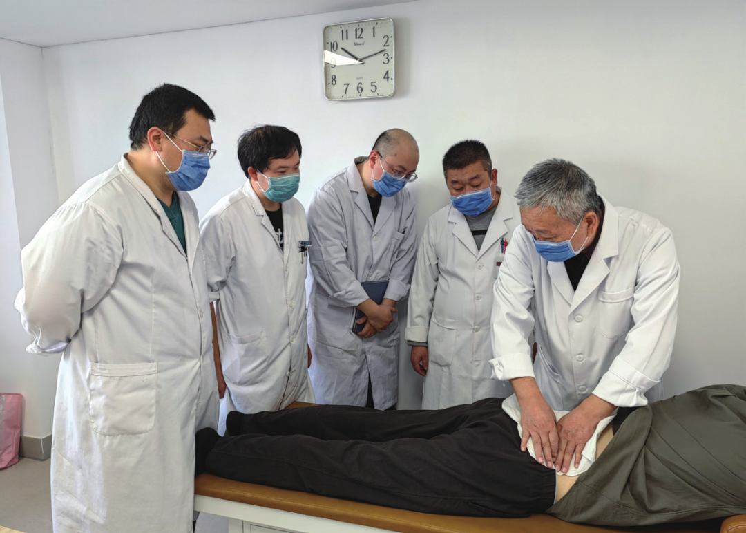 关于北京中医药大学附属护国寺中医医院先生医生问诊跑腿代挂联系的信息