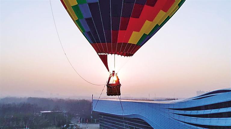 热气球升空放飞新年心愿|热气球_新浪财经_新浪网
