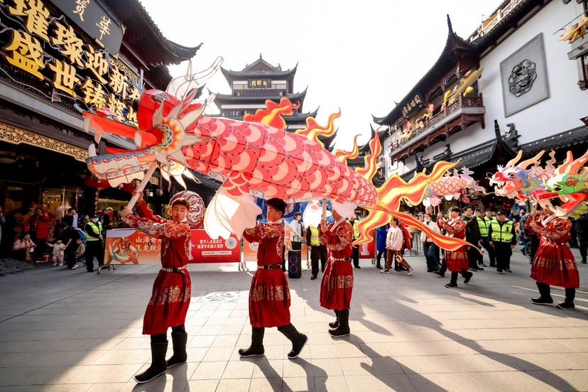 豫园灯会入园时间有变,白天游园别有一