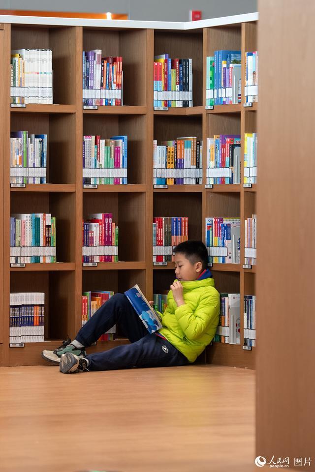 北京:书香伴长假 阅读过大年