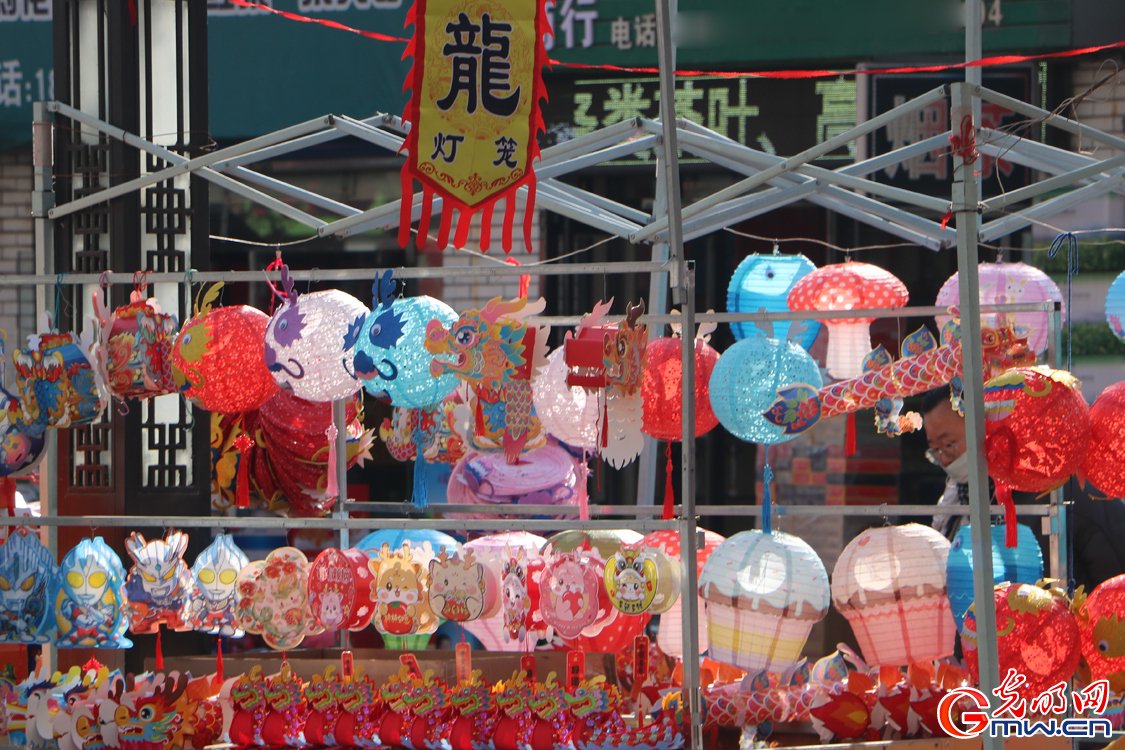 【新春走基层】红灯笼,耀新年|春节_新浪财经_新浪网