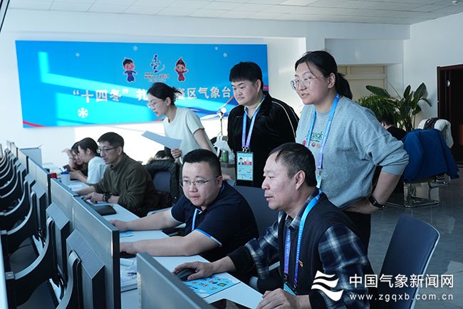 记者走进"十四冬"扎兰屯赛区现场——因大风推迟比赛