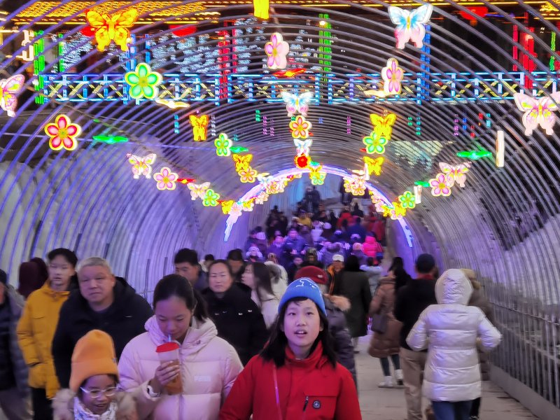 北京延庆龙庆峡冰灯冰雪嘉年华持续至2月28日|北京市_新浪财经_新浪网