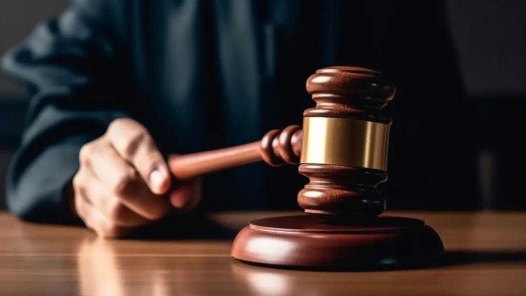 改判涉罕见罪名 中国银行刘富国案重审刑期减半|河南省_新浪财经_新浪