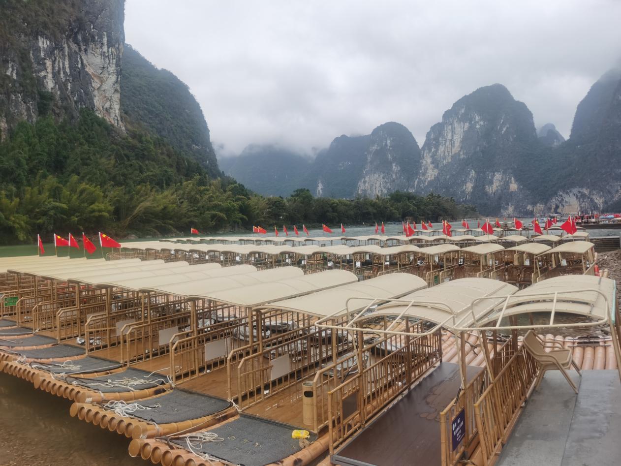 广西桂林开启电动"原生态"竹筏旅游新时代|广西_新浪财经_新浪网