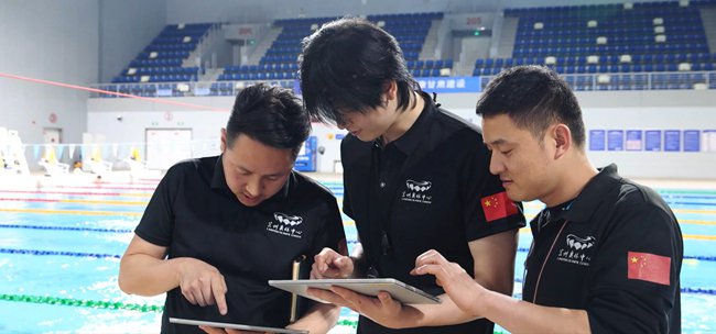 游泳世界冠军王鹏担任兰州奥体中心游泳总教练