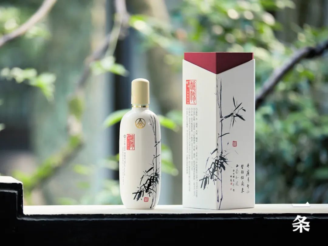 五粮液梅兰竹菊系列酒,古韵优雅,浓香酒礼,限时999__财经头条