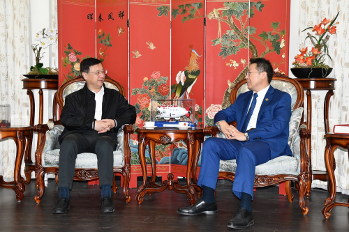 驻牙买加大使陈道江会见中国旅游集团(港中旅)董事长一行