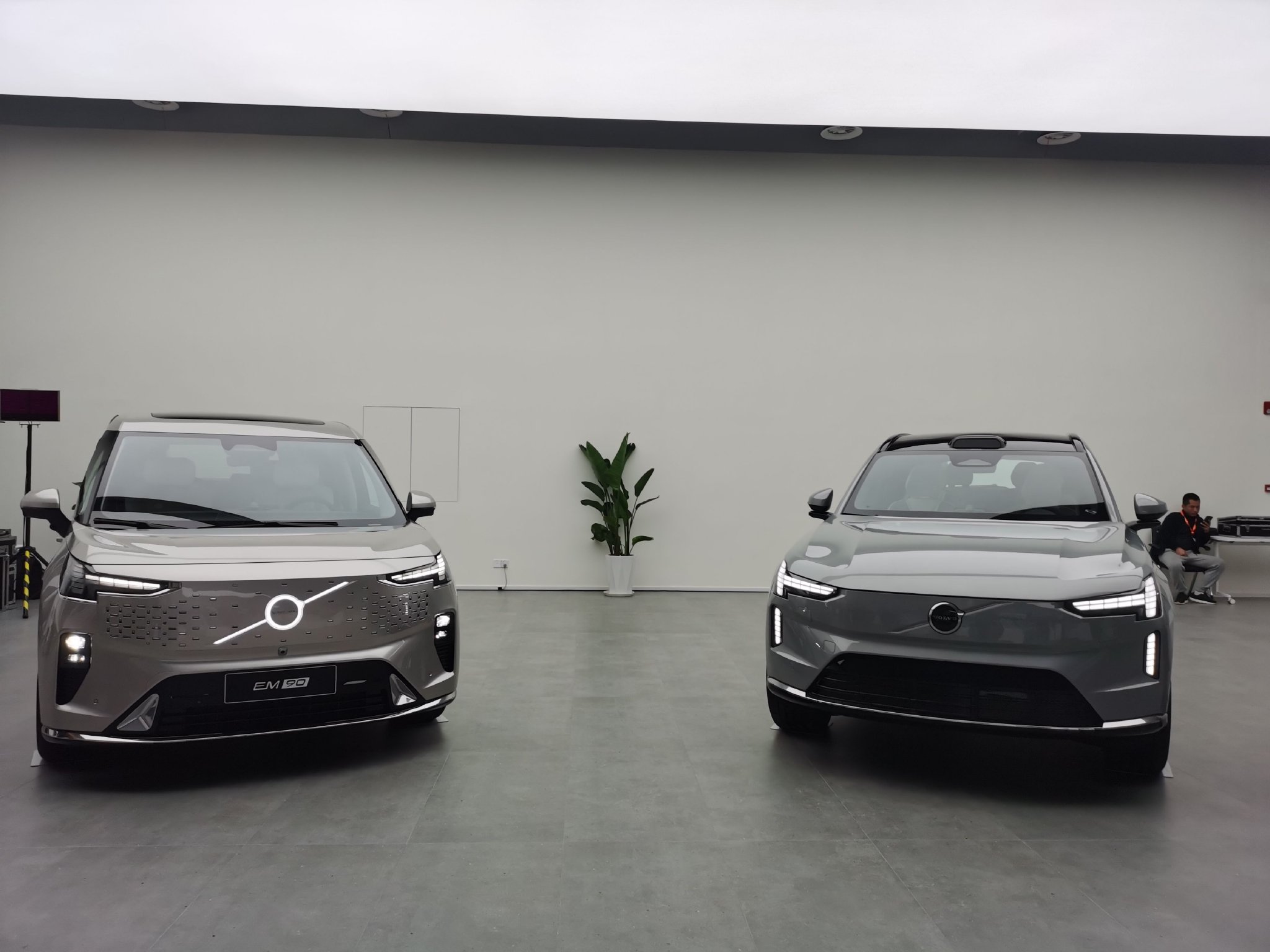 沃尔沃在华加码电动化,骆文襟:不需要加入"价格战"