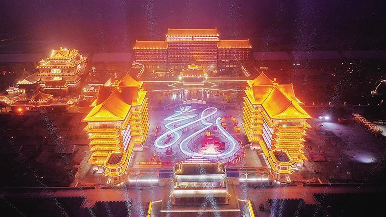 2月20日,俯瞰香河县国安第一城夜景.本报记者 陈童 摄