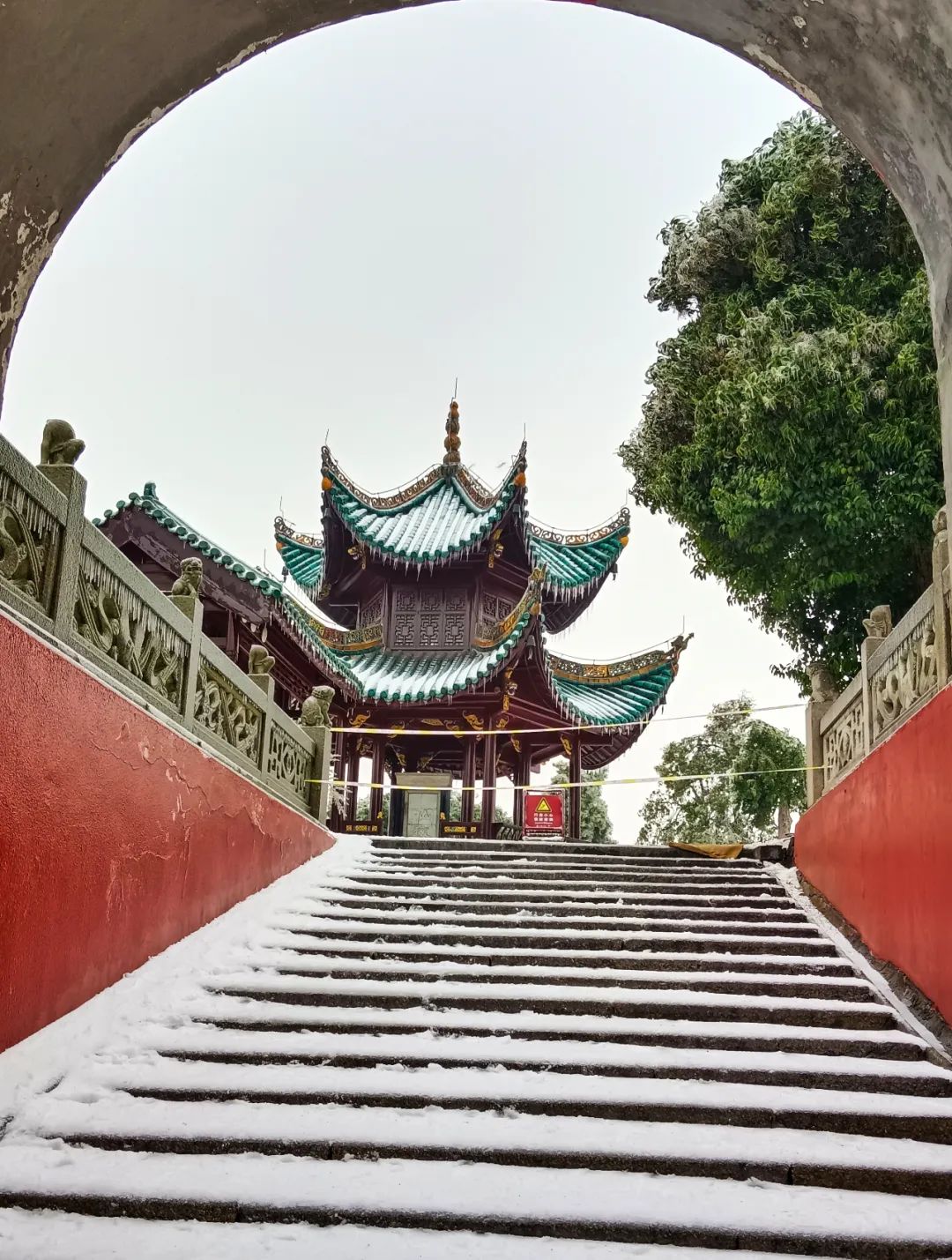 云梦周刊|冬色醉了岳阳楼