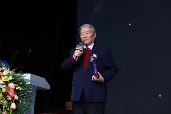 2019年1月,赵鹏大院士在华人教育家大会上.受访者供图