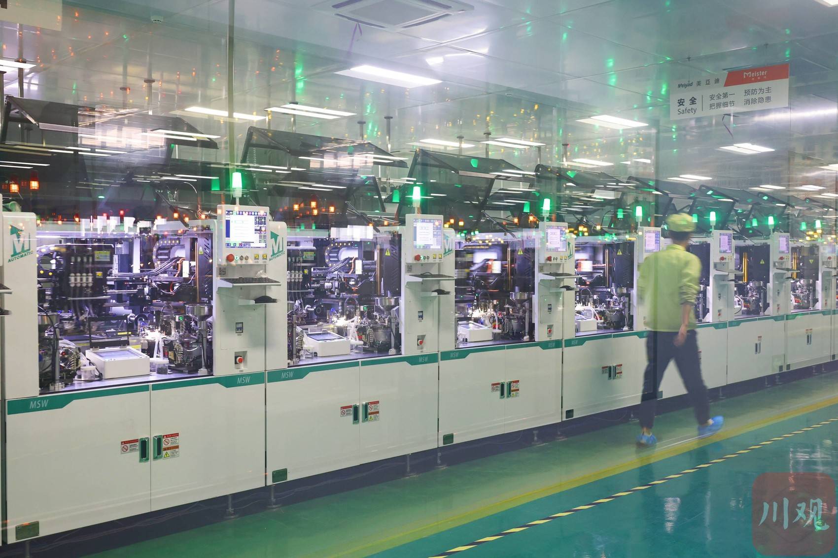 产业新地标④丨空置厂房里,闯出一条光电产业"新赛